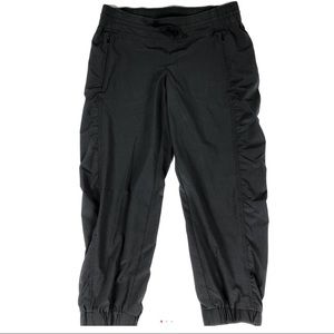 Athleta La Viva Capri Size 4 Black Pants